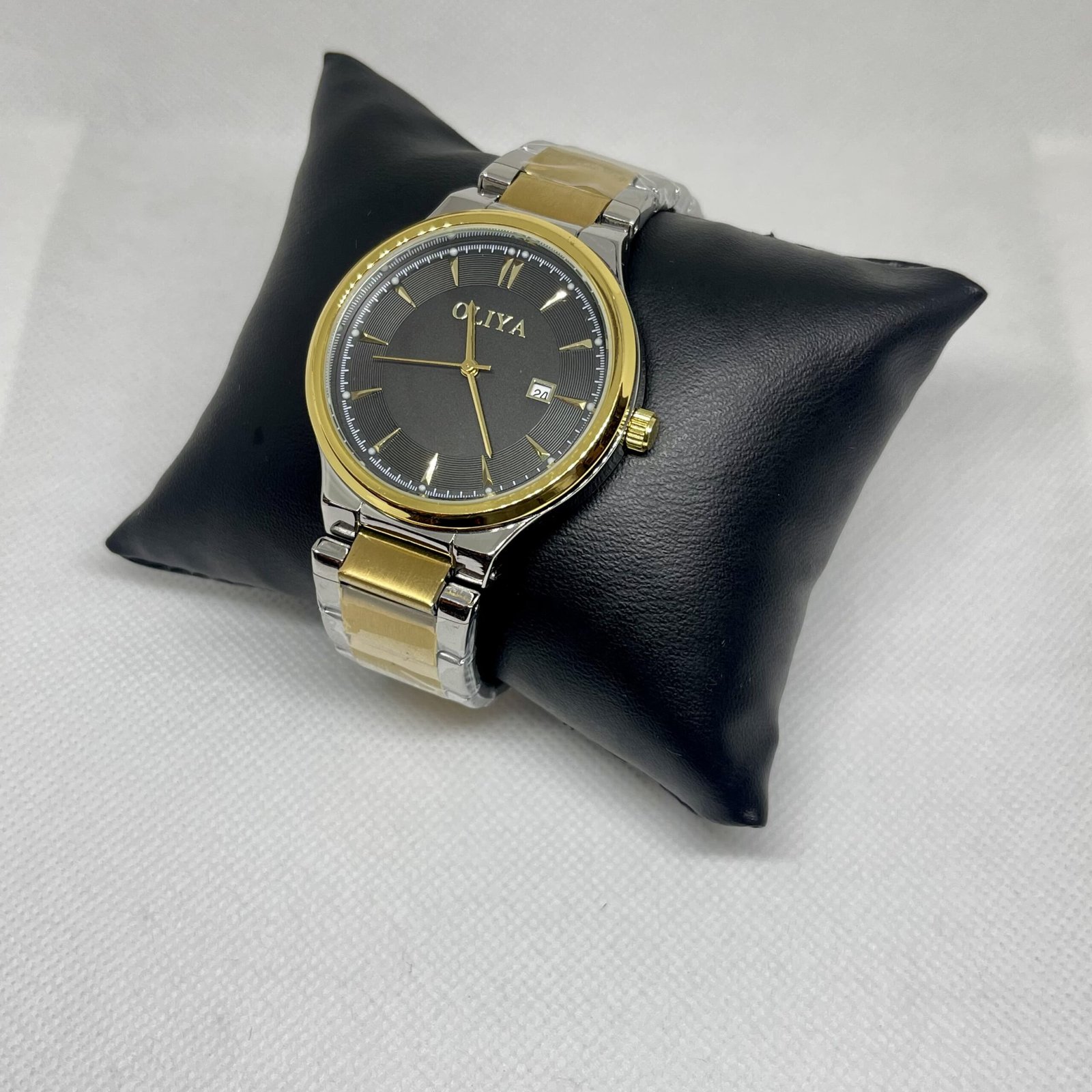 Couple OLIYA Luxury Trendy Elegant Design Watch 100% waterproof - Image 3